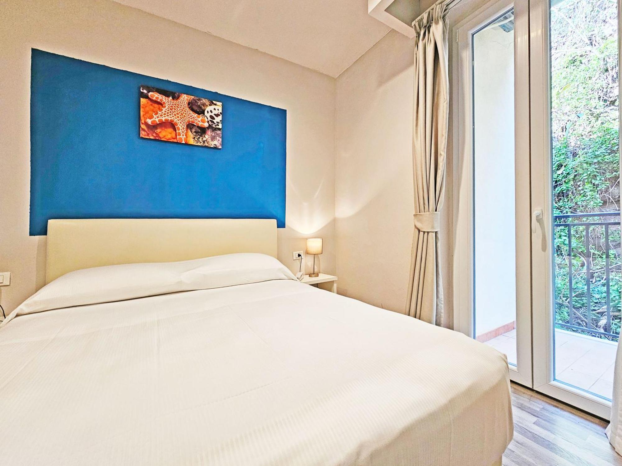 Hotel L'Approdo Порт-Аццурро Экстерьер фото