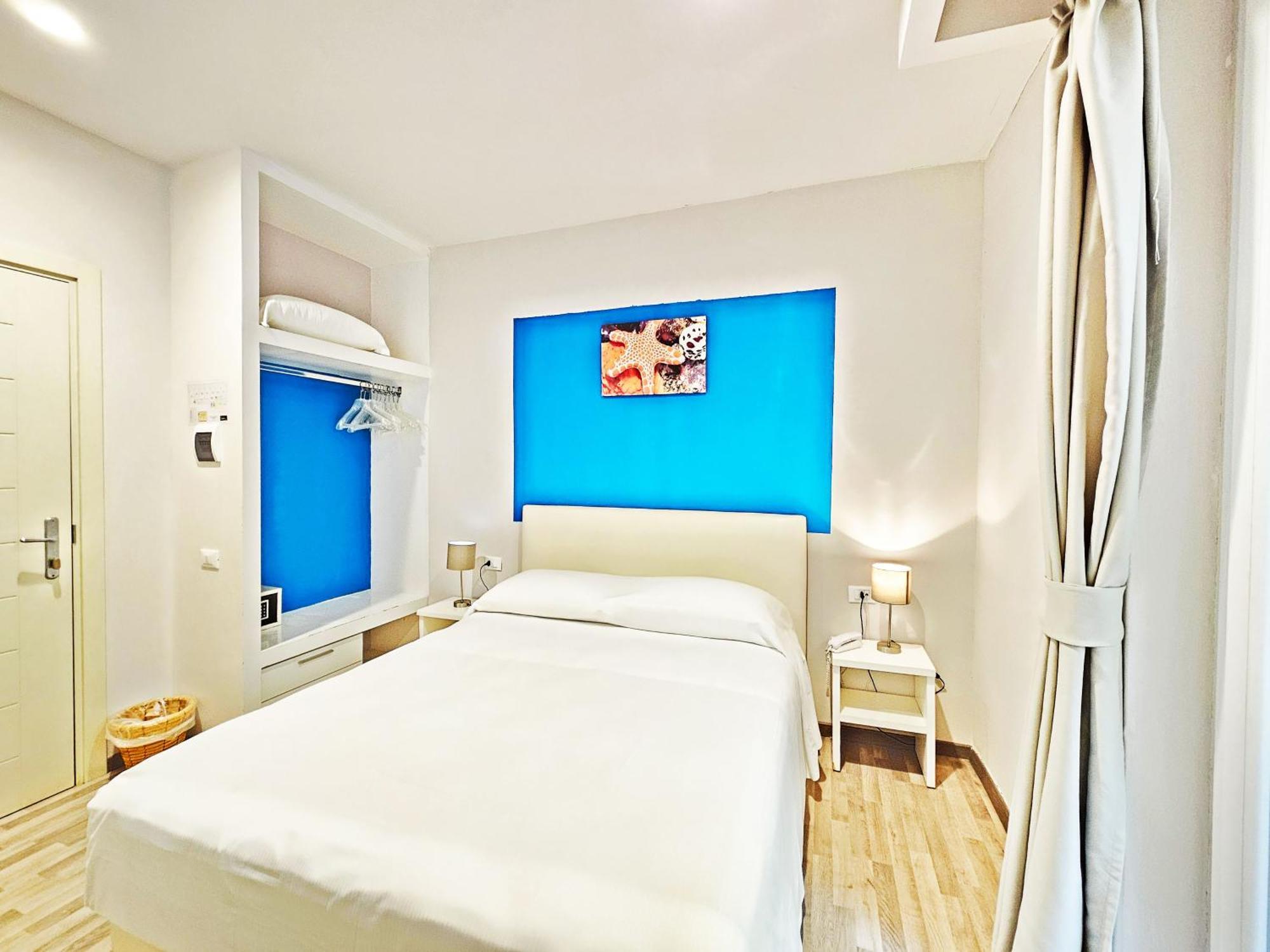 Hotel L'Approdo Порт-Аццурро Экстерьер фото